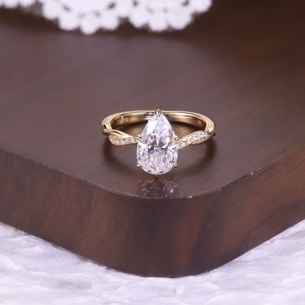 Pear Twisted Moissanite Ring - 18K Gold Plated