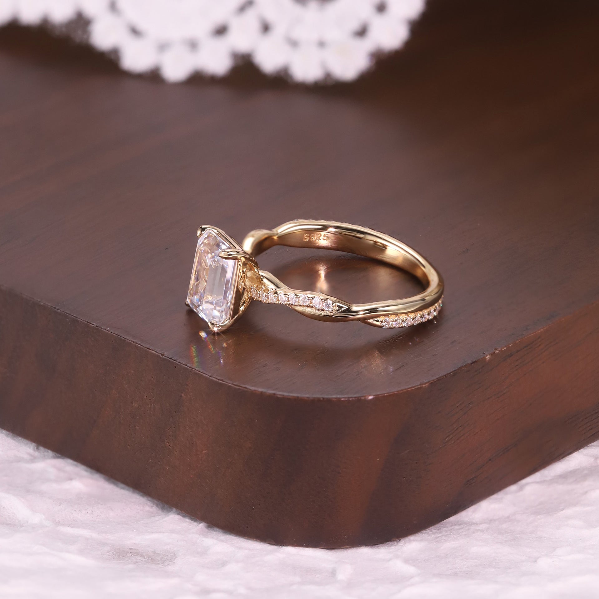 Emerald Twisted Moissanite Ring - 18K Gold Plated