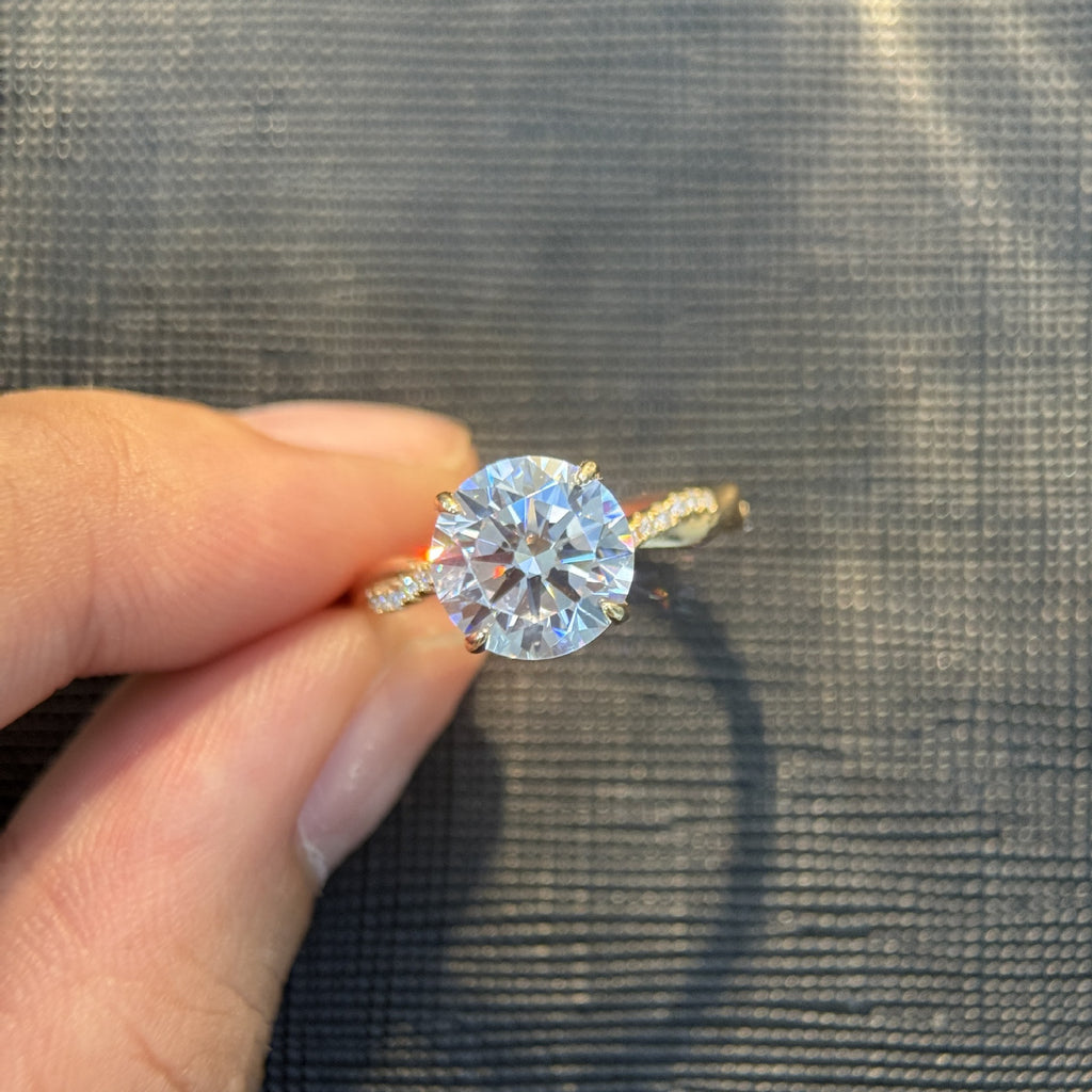 Round Twisted Moissanite Ring - 18K Gold Plated