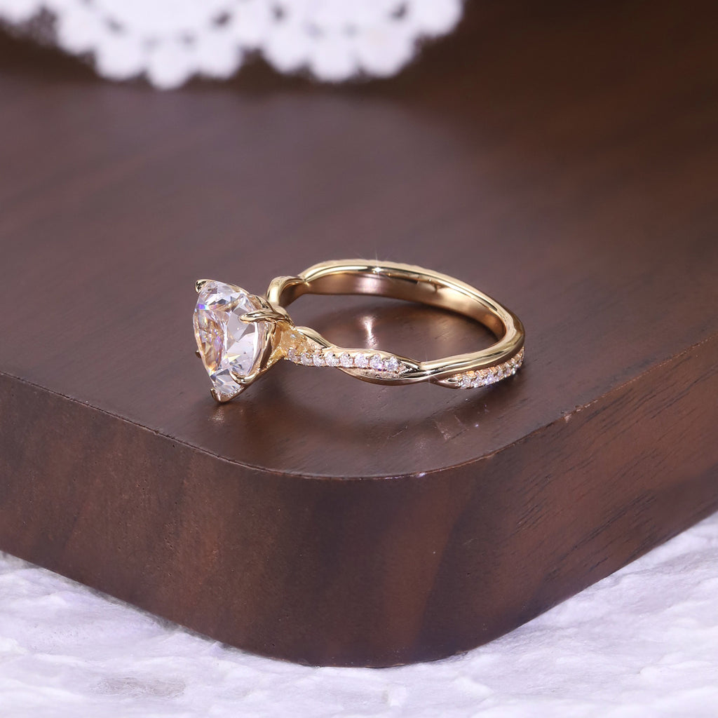 Heart Twisted Moissanite Ring - 18K Gold Plated