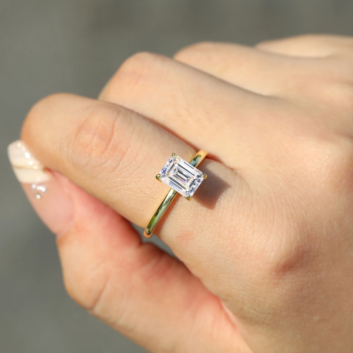 Emerald Cut Moissanite Solitaire Ring | 1CT 2CT 3CT