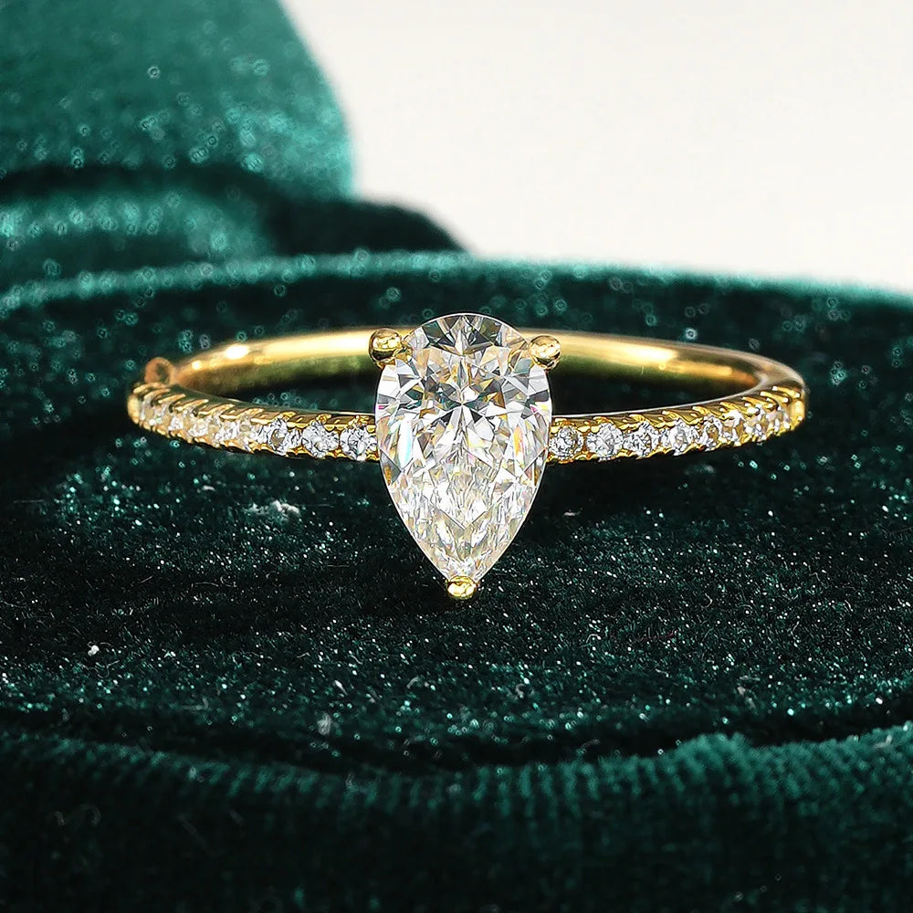 Pear Cut Moissanite Ring | 1CT | 3-Prong | Pavé Band