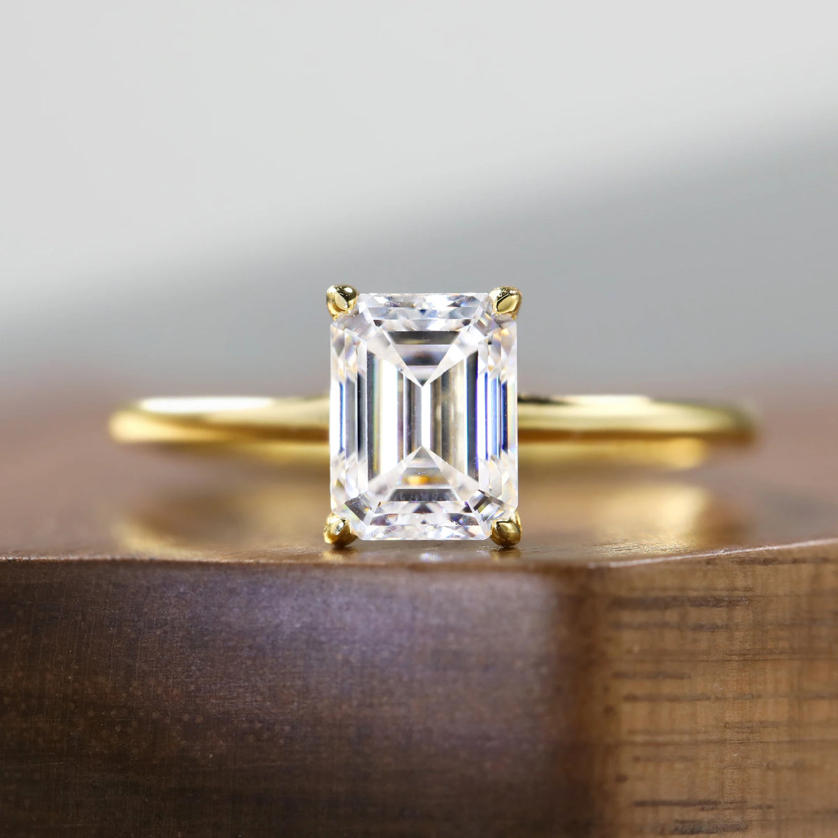 Emerald Cut Moissanite Solitaire Ring | 1CT 2CT 3CT