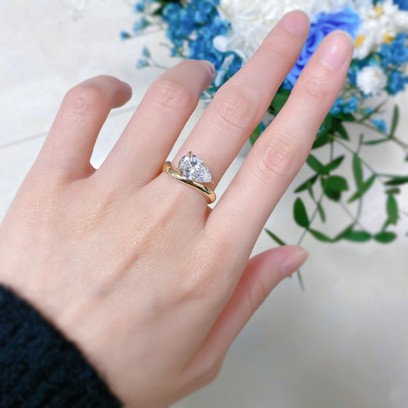 Pear Cut Moissanite Solitaire Ring | 1.5CT 2CT 3CT